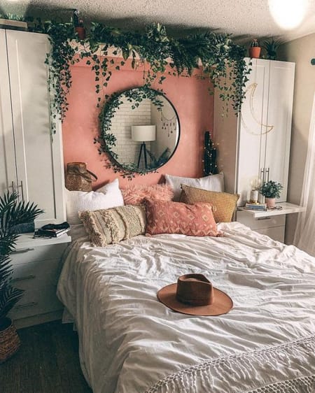 dekorasi kamar aesthetic pink