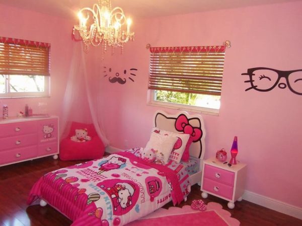 dekorasi kamar hello kitty pink