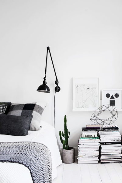 dekorasi kamar minimalis hitam putih