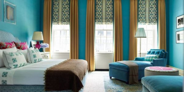 dekorasi kamar warna biru cyan