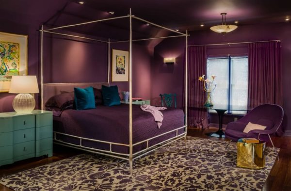dekorasi kamar warna ungu mewah