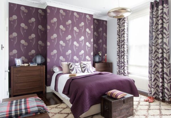 dekorasi kamar warna ungu muda
