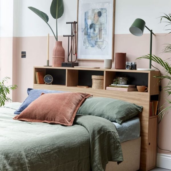dekorasi kamar tidur sederhana pink