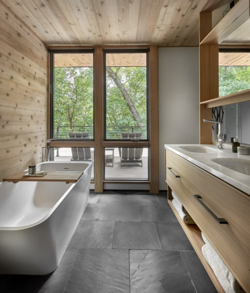 kamar mandi batu alam sederhana