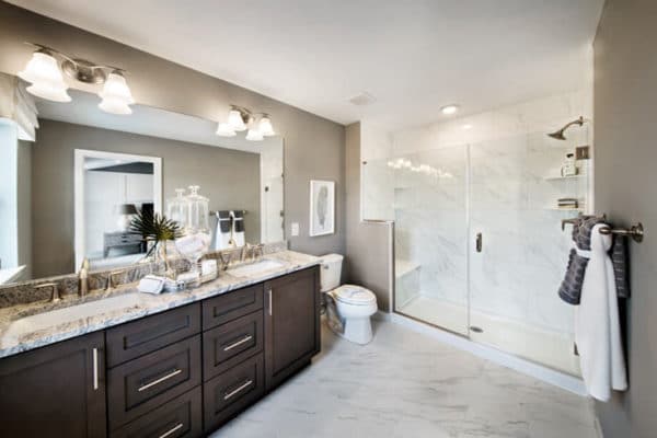 lantai kamar mandi batu alam putih