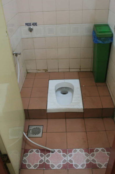 ukuran 2x1 desain kamar mandi minimalis 2x2 simpel