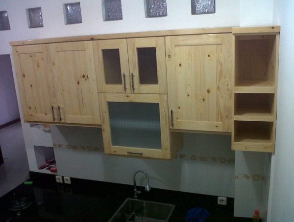 lemari kayu minimalis