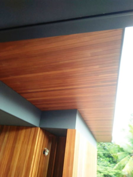 plafon pvc datar motif kayu