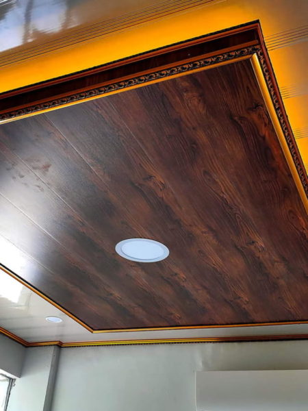 plafon pvc motif kayu klasik