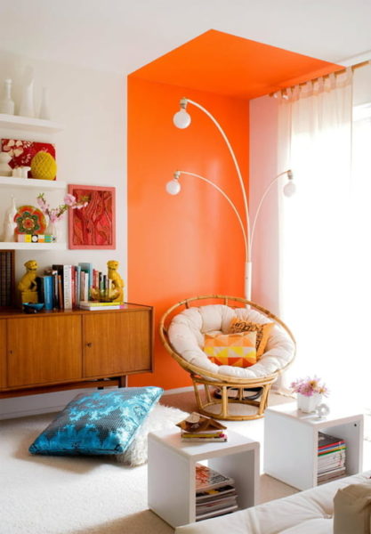 warna cat ruang tamu 2 warna - orange and white