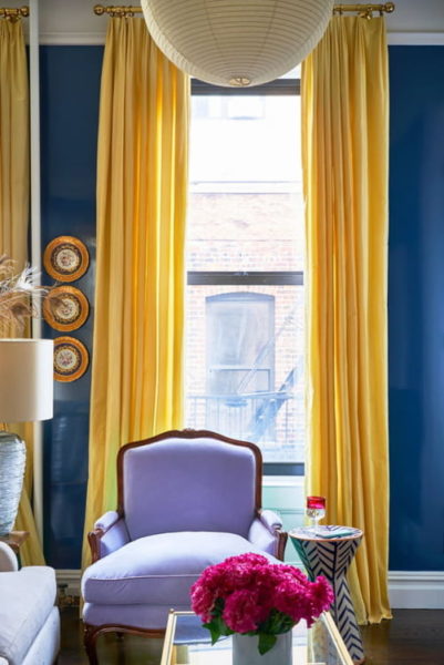 warna cat ruang tamu yang cerah - royal blue