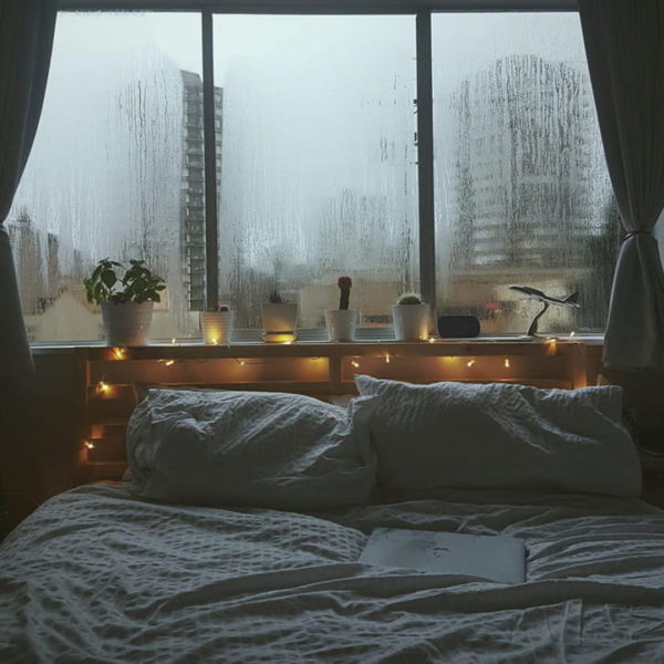 kamar tidur romantis nan aesthetic