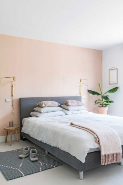 perpaduan warna cat kamar pink soft