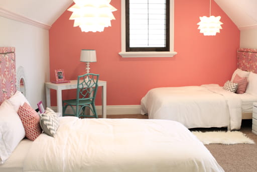 warna cat kamar yang bagus untuk perempuan - coral