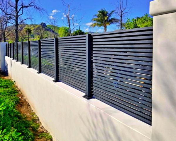 warna cat tembok pagar luar - putih polos