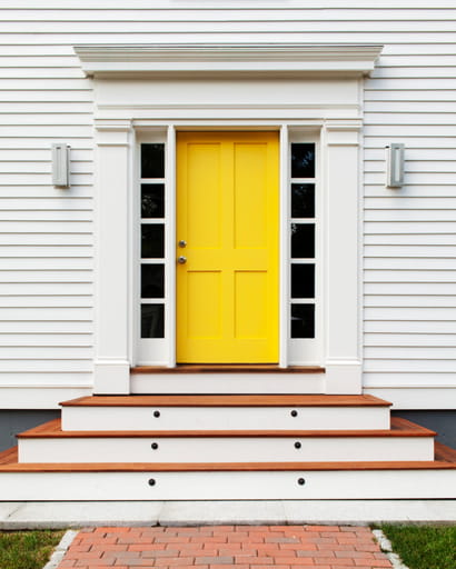 kombinasi warna cat kusen pintu dan jendela - kuning & putih