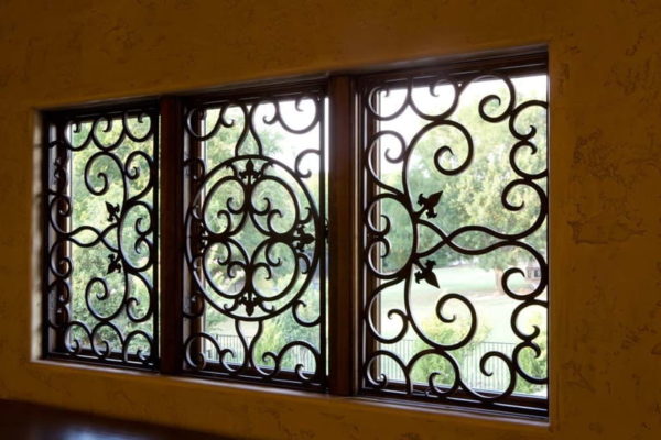 model teralis jendela minimalis - gaya klasik