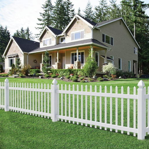 pagar kayu teras rumah minimalis ukuran kecil